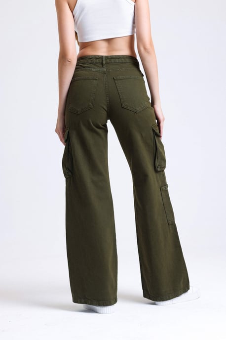 Mid Rise Pocket Cargo Jeans - Image 3