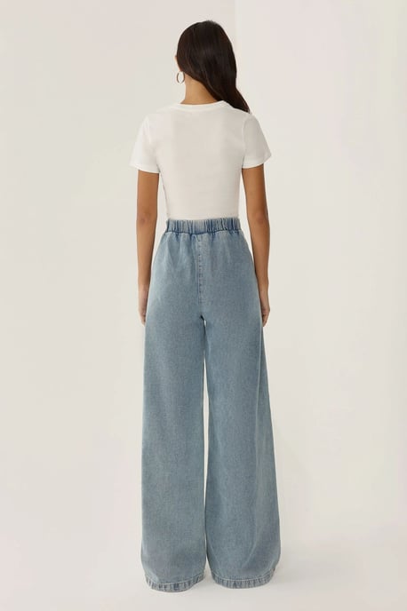 Elastic Waist Wide Leg Jeans - Image 5