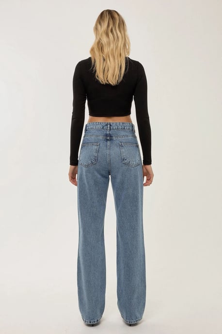 Straight Leg Medium Rise Jean - Image 4
