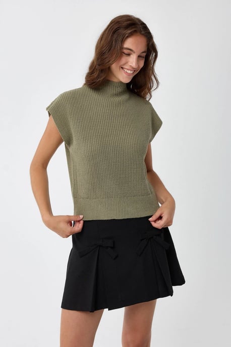 Half Turtleneck Knit Sweater - Image 3