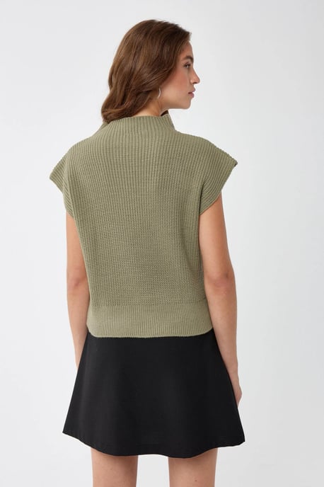 Half Turtleneck Knit Sweater - Image 4