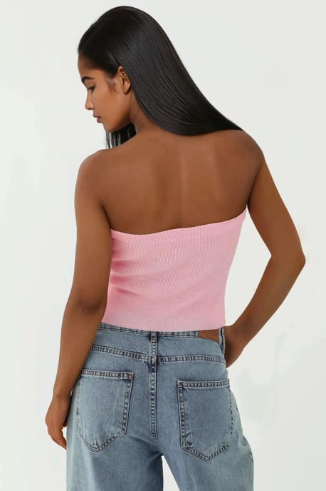 Slim Fit Off-Shoulder Stickad Top - Image 3