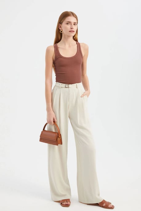 Solid rundhalsad basic topp - Image 1