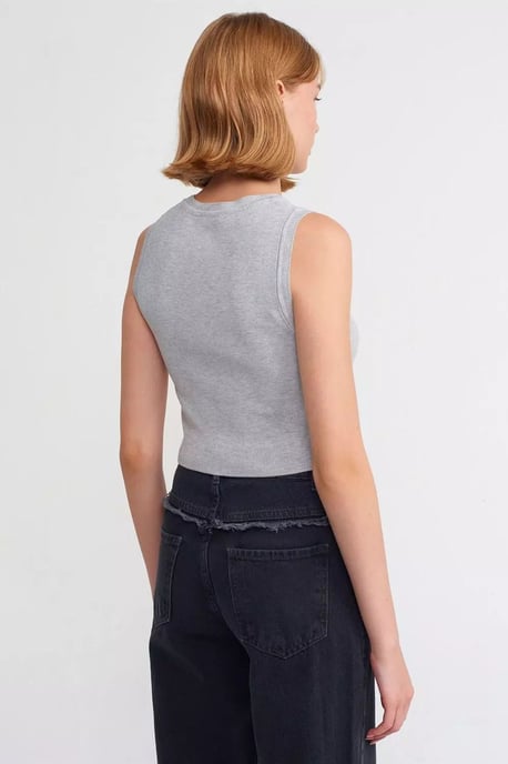 Stickad Crew Neck Crop Top - Image 3