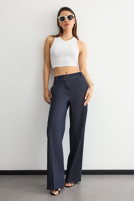 High-Waist Straight-Leg Trousers with Stitch Details - Image 1