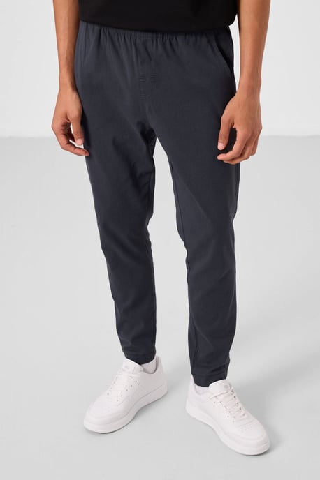 Men's Straight-leg Gabardine Chinos - Image 5