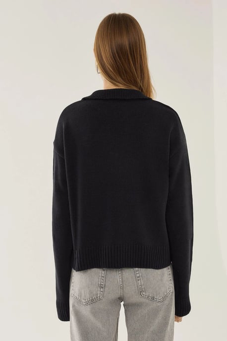 Polo Collar Knit Sweater - Image 5