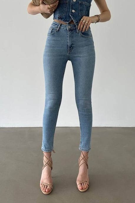 High Waist Skinny Jeans - Image 1
