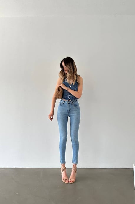 High Waist Skinny Jeans - Image 3
