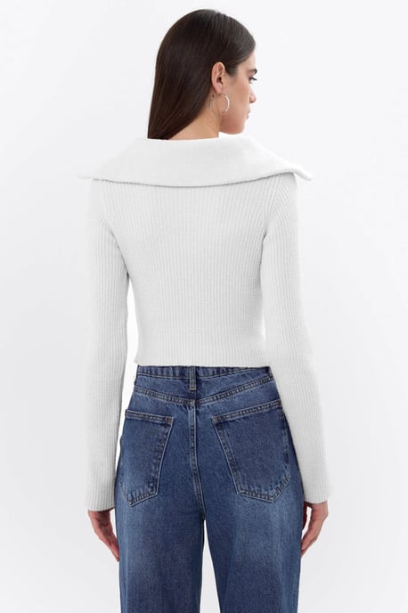 Zippered Knitted Sweater - Image 2