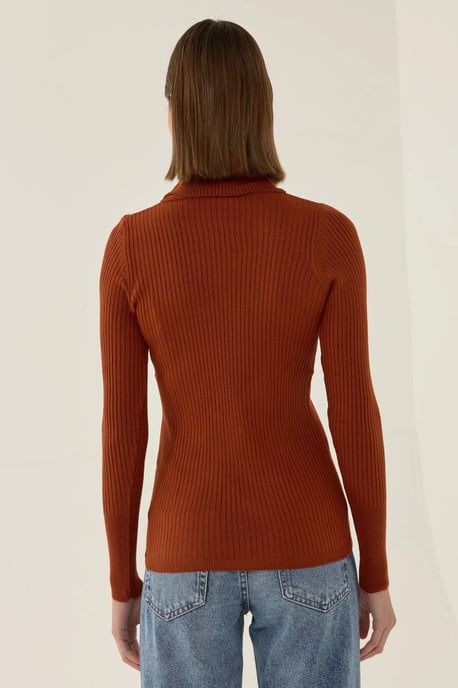 Slim Fit Turtleneck Sweater - Image 5