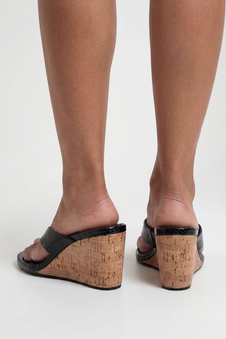 Snake Toe Thong Wedges - Image 2