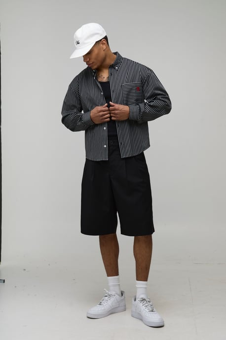Baggy Fit Pleat Front Smart Longline Short - Image 4