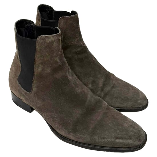 Saint Laurent Wyatt Chelsea Ankle Boots in Brown Suede - Image 4