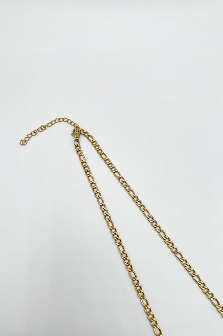 Figaro Chain Necklace in Gold - Image 4