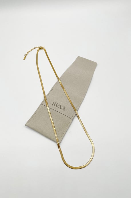 Slim Snake Chain Necklace in Gold - Image 3