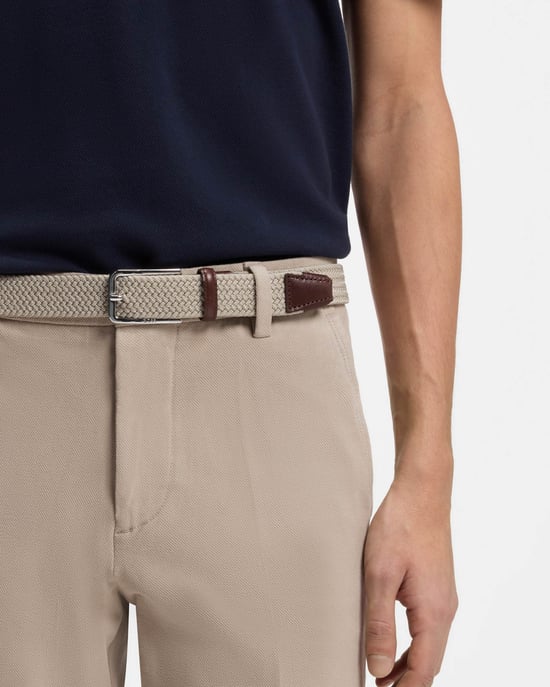 Clorio Logo Detail Belt in Ivory - Image 4