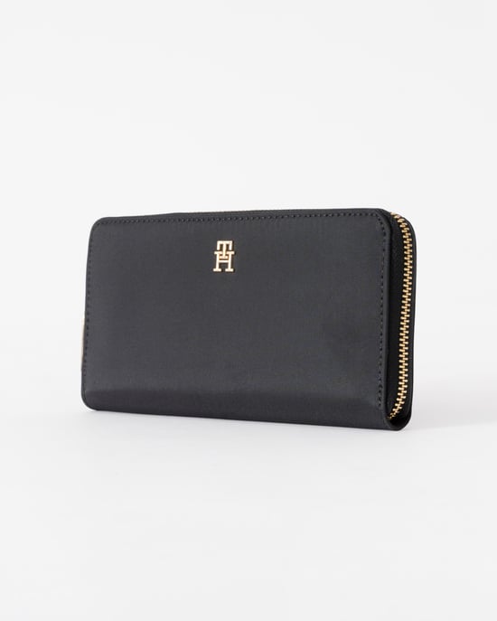 Popette Large Zip Bag in Black - Image 2