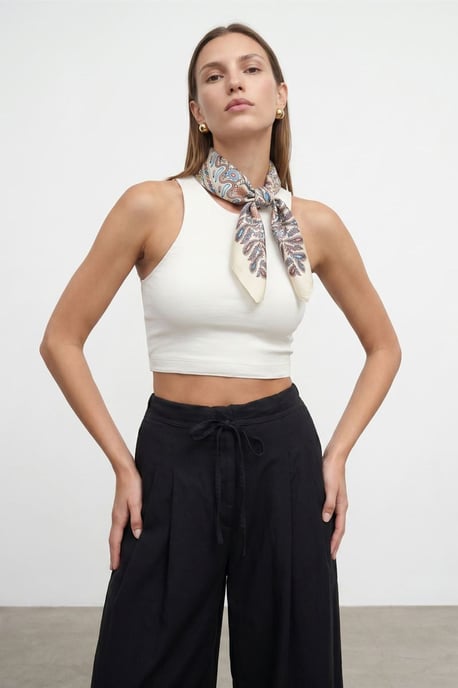 Ribbed Sleeveless Crop Blouse - Image 1