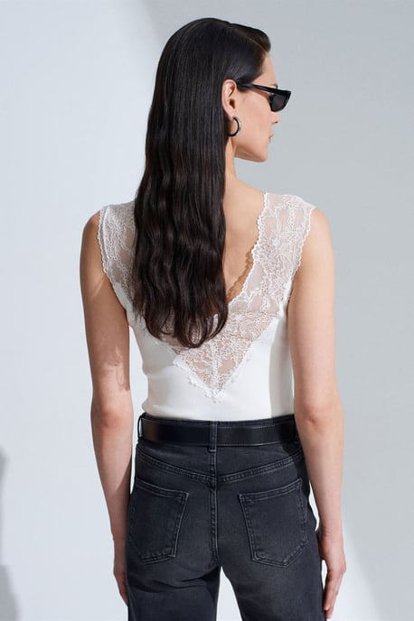 Aansluitende Mouwloze Kant Blouse - Image 2