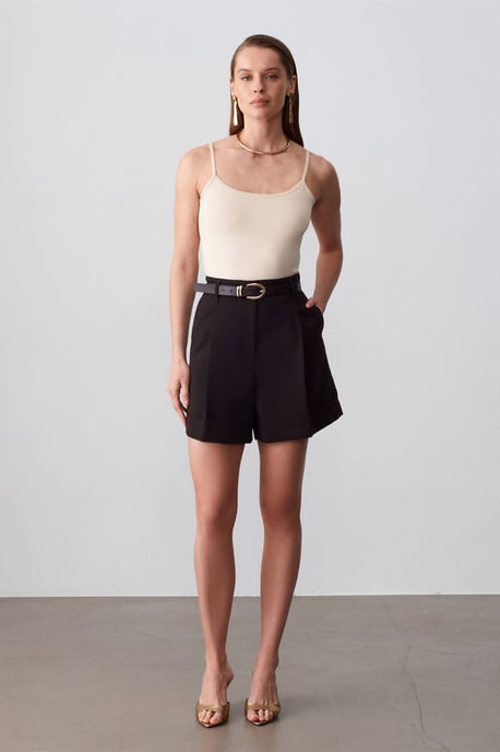 Slim-fit Sleeveless Square-neck Blouse - Image 4