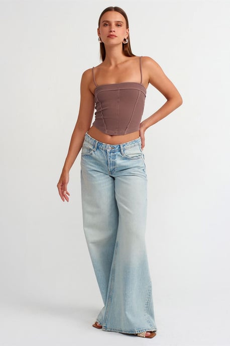 Ribbed Square-Neck Crop Top - Image 3