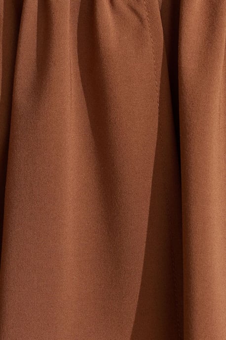 Sleeveless Crepe V-Neck Button Blouse - Image 4