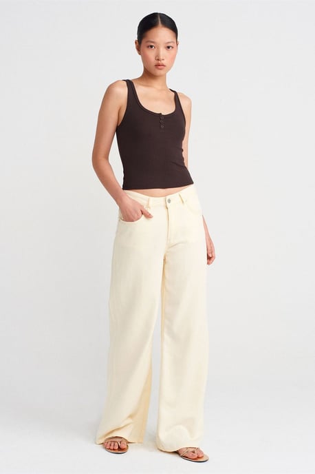 Slim Fit Crop Cami Blouse - Image 4