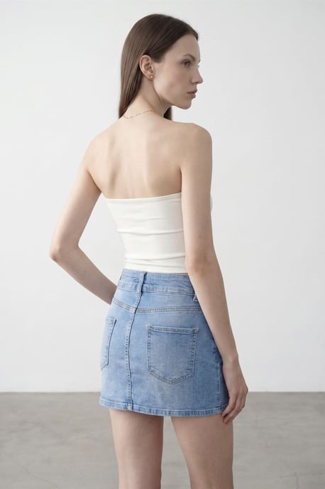 Dames Strapless Crop Bandeau Top - Image 2