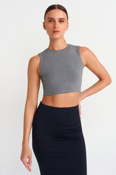 Ribbat bomulls crop top - Image 4