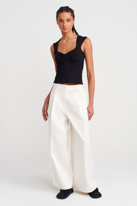 Aangesloten Mouwloze Crop Blouse met Vierkante Hals - Image 4