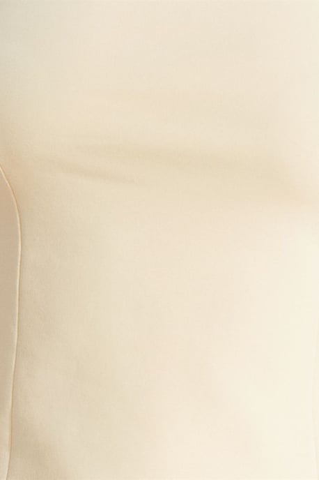 Strapless Slim-fit Bandeau Blouse - Image 3