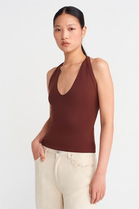 Slim Fit Halterneck Cut-Out Blus - Image 1