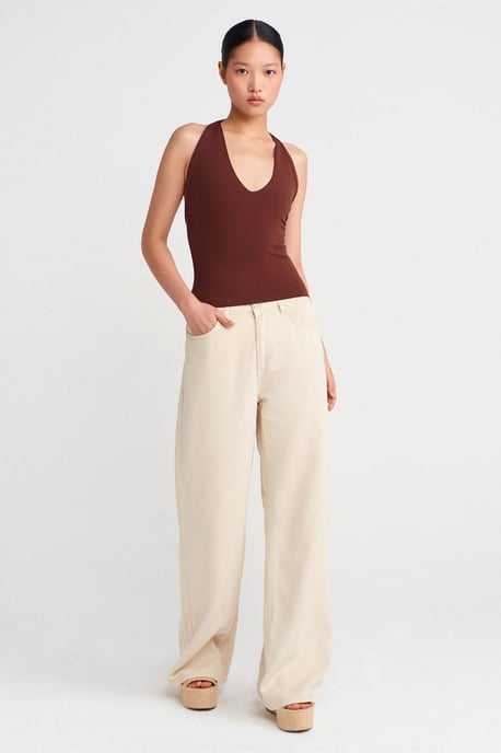 Slim Fit Halterneck Cut-Out Blus - Image 4