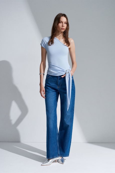 Slim Fit Off-Shoulder Jersey Blouse Met Strikdetail - Image 4