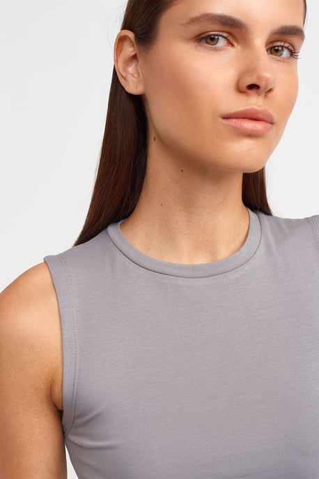 Sleeveless Crop Top In Cotton Jersey - Image 4