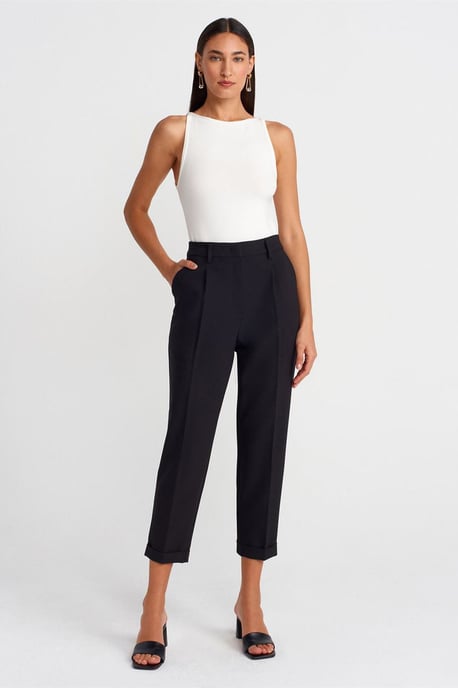 Ribbad Halterneck Slim-Fit Blus - Image 4