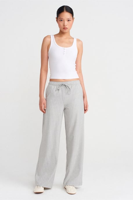 Slim Fit Crop Cami Blouse - Image 4