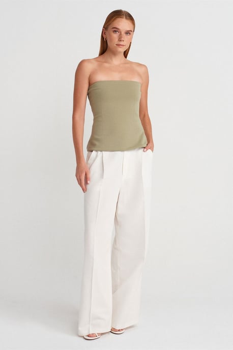 Strapless Slim-fit Bandeau Blouse - Image 4
