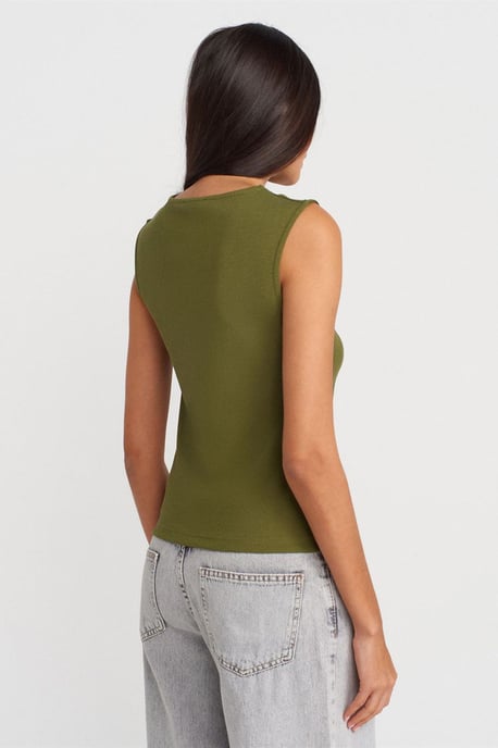 Ribbad ärmlös blus med knäppning fram - Image 2