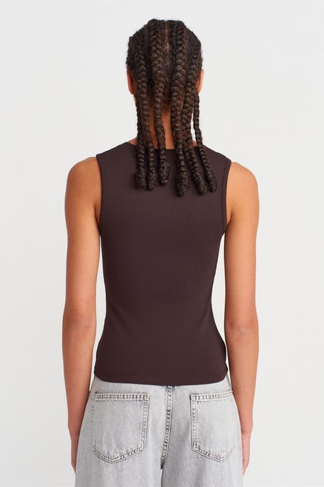 Sleeveless Lace Ribbed V-neck Blouse - Image 2