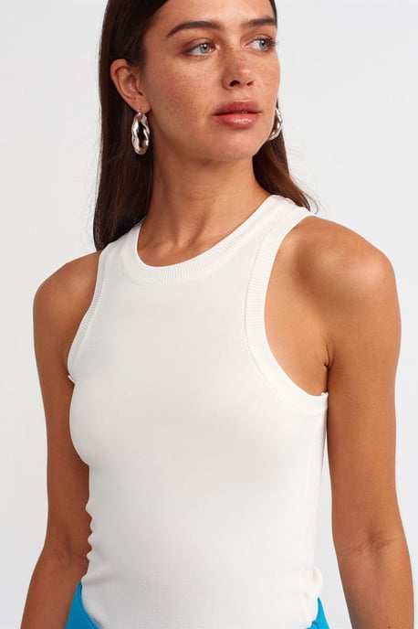 Ribbad Ärmlös Slim-Fit Blus - Image 4