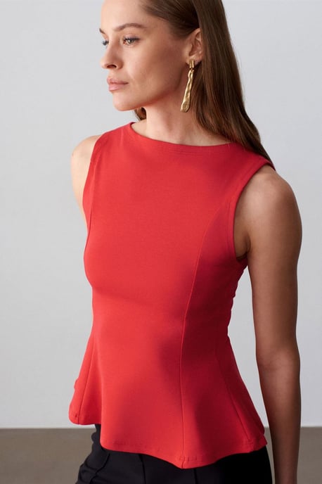 Aansluitende Mouwloze Peplum Blouse - Image 4