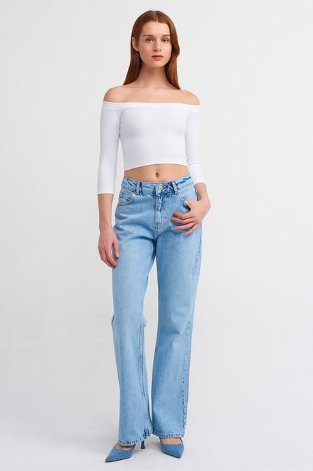 Women’s Off-shoulder Crop Blouse - Image 3