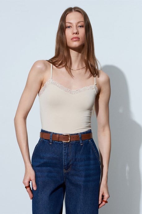 Slim Fit Sleeveless V-Neck Cami Blouse - Image 3