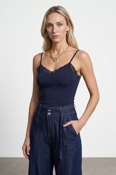 Slim Fit Mouwloze V-hals Camisole Blouse - Image 3