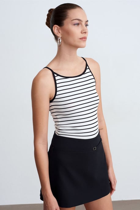 Randig ärmlös camiblus - Image 3