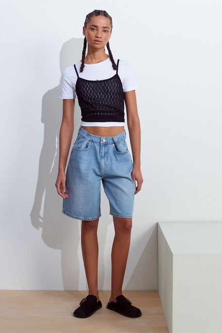 Getextureerde Crop Cami Blouse met Strikdetail - Image 3