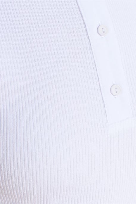 Sleeveless Ribbed Button-Front Blouse - Image 4