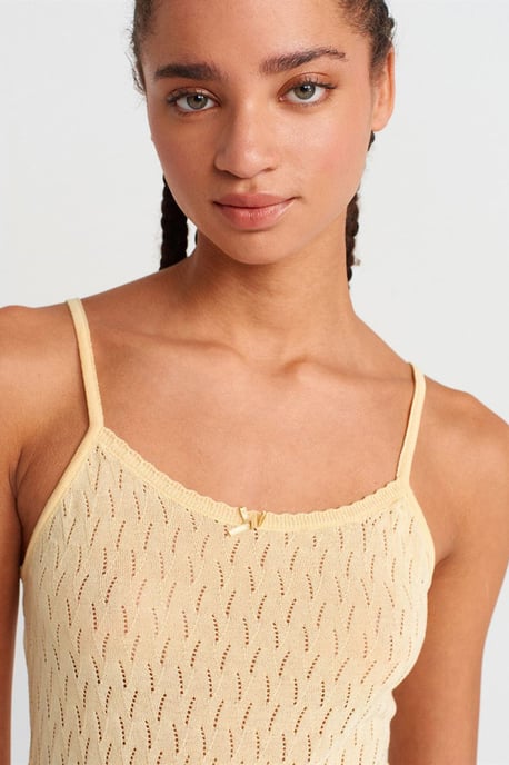 Gestructureerde Crop Cami Blouse met Strikdetail - Image 3